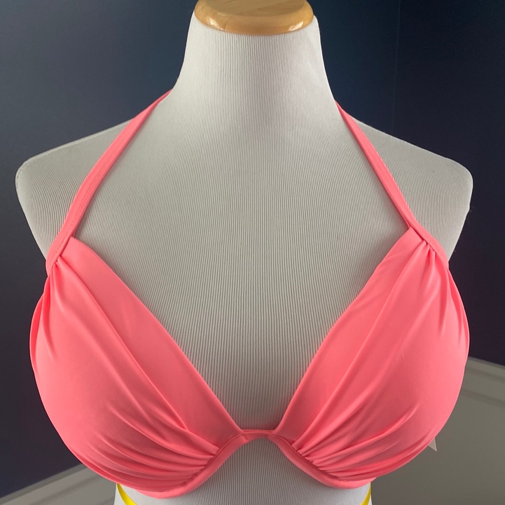 38DD Shade & Shore bikini top with underwire (Fiery Coral color)